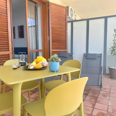Dama View By Holidays Apartment