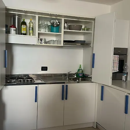 Dama View By Holidays *